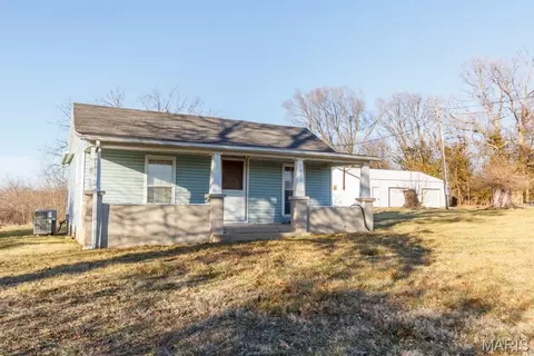 1031 Dilworth Rd, Lebanon, MO 65536