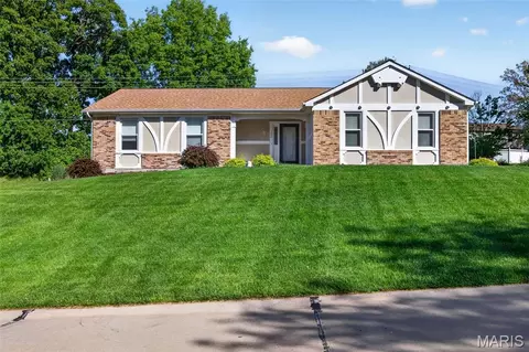 386 Westbrook Dr, O'fallon, MO 63366