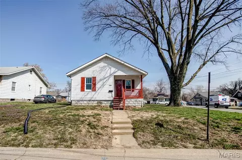 2814 Grandview Ave, Alton, IL 62002