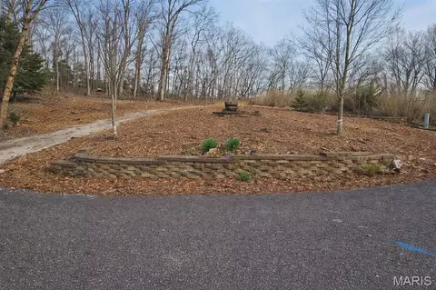 859 Village Green Ct, Marthasville, MO 63357