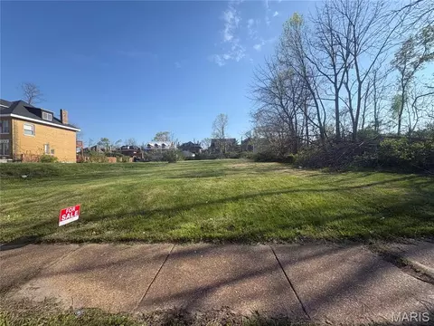 5350 Cabanne Ave, Saint Louis, MO 63112