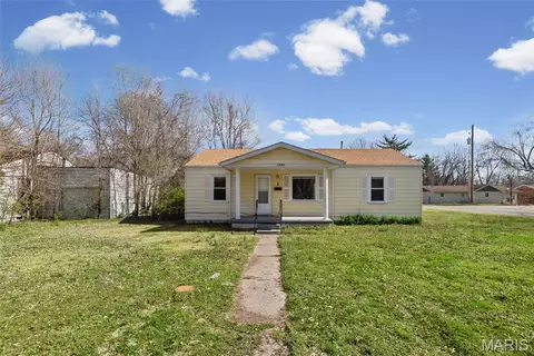 1227 Williams St, Cahokia, IL 62206