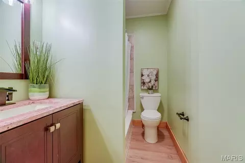 Bath - 601 Walnut St, Alhambra, IL 62001 photo 1 of 1