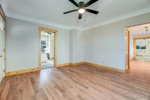 Living - 601 Walnut St, Alhambra, IL 62001 photo 5 of 5