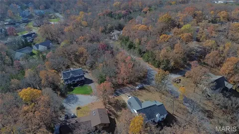 1 Grant Ct, Hillsboro, MO 63050