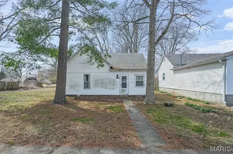 322 Main St, Harvel, IL 62538