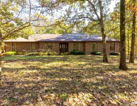 11915 Forest Lake Dr, Rolla, MO 65401