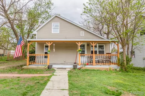 363 N Jackson Ave, Lebanon, MO 65536