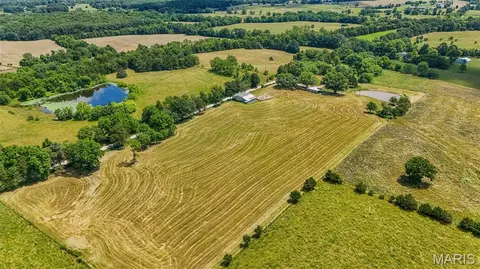 108 Seven Cedars Rd, Steelville, MO 65565