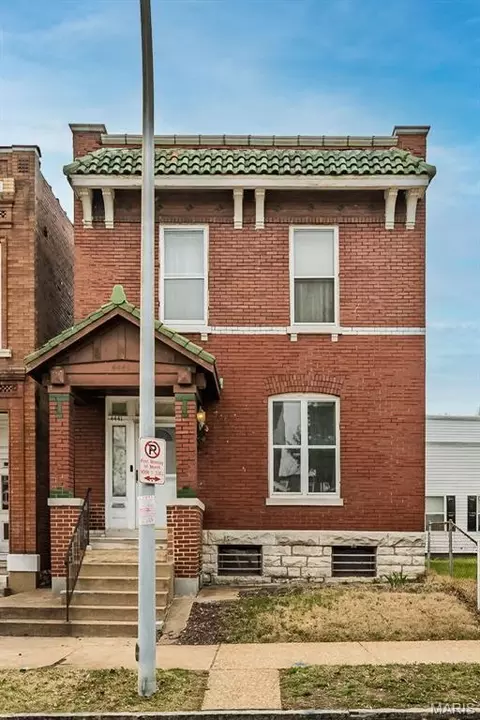 4441 Minnesota Ave, Saint Louis, MO 63111