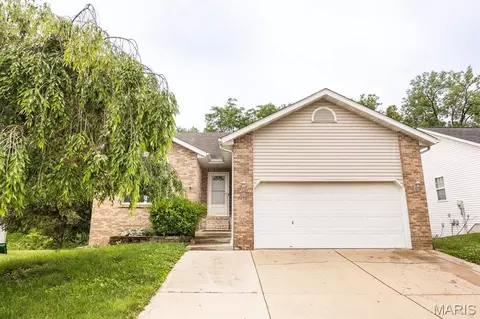 2130 Streamview Ct, O'fallon, IL 62269