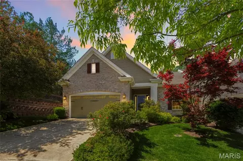 14301 Gatwick Ct, Chesterfield, MO 63017
