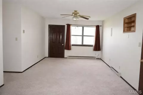 Living - 236 W Vale Dr, Jackson, MO 63755 photo 2 of 2