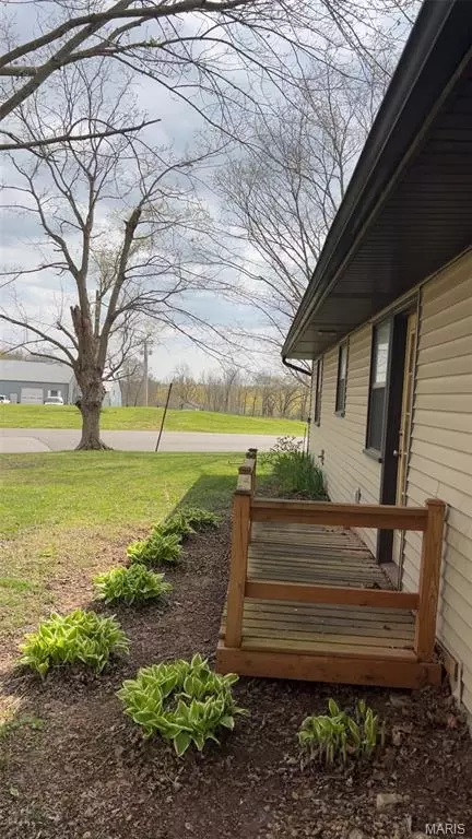 Exterior - 236 W Vale Dr, Jackson, MO 63755 photo 2 of 3