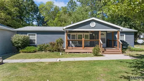757 Birkhead Rd, Winfield, MO 63389