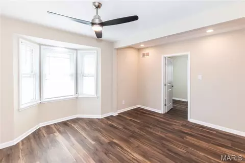 Living - 6019 Jackson Ave, Berkeley, MO 63134 photo 1 of 1
