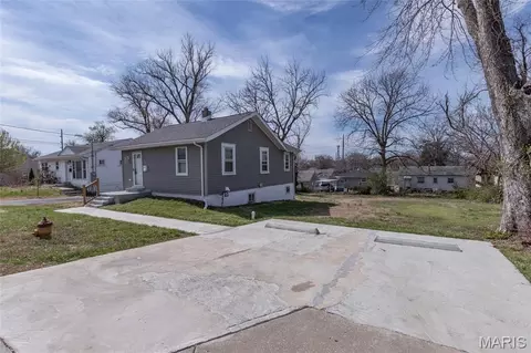 Exterior - 6019 Jackson Ave, Berkeley, MO 63134 photo 4 of 4