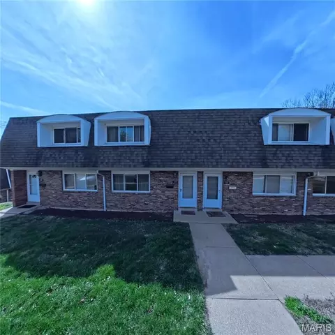 1078 Lafayette Ct, Collinsville, IL 62234