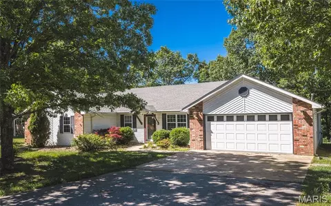 20305 Henry Ln, Dixon, MO 65459