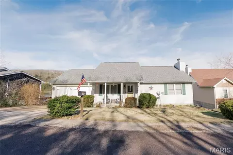 1541 Lakeshore Dr, Owensville, MO 65066