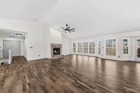 Living - 2255 County Farm Rd, Wright City, MO 63390 photo 7 of 11