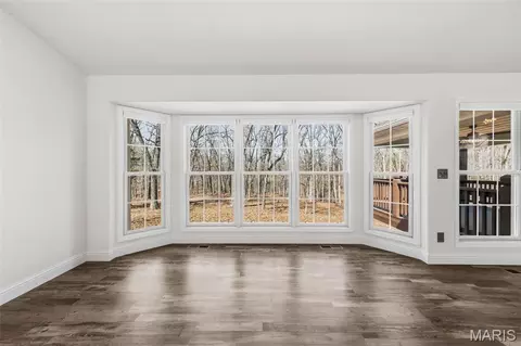 Living - 2255 County Farm Rd, Wright City, MO 63390 photo 3 of 11