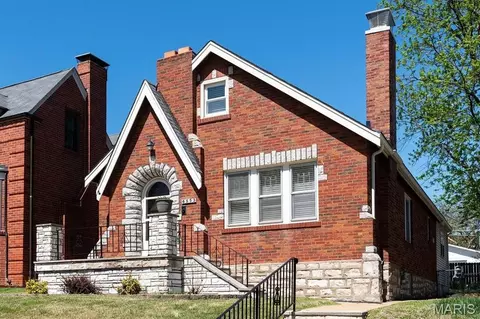 6553 Lindenwood Ave, Saint Louis, MO 63109