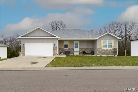 155 Mesa Dr, Waynesville, MO 65583
