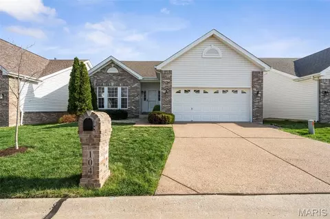 104 Ellington Oaks Dr, Saint Peters, MO 63376