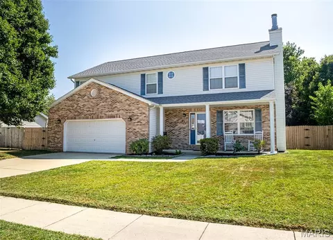 331 Logan Dr, O'fallon, IL 62269