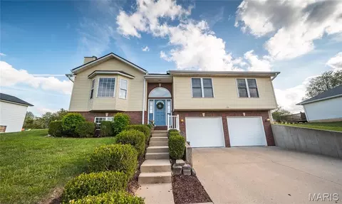 808 Oxford Dr, Rolla, MO 65401