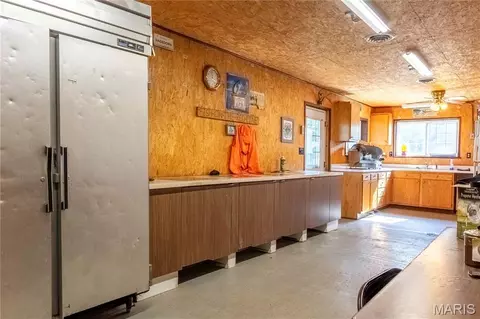 Kitchen - 161 Van Booven Ln, Hermann, MO 65041 photo 3 of 4
