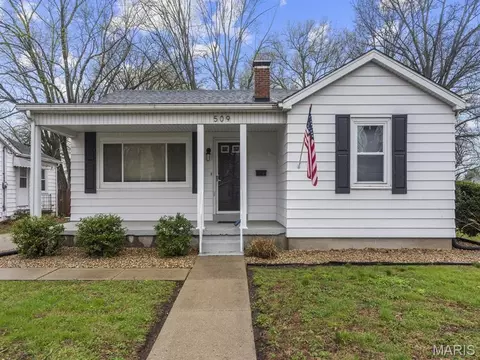509 N Jefferson St, Mascoutah, IL 62258