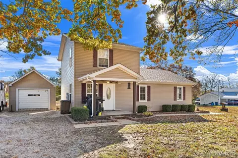1122 Old County Farm Rd, Union, MO 63084