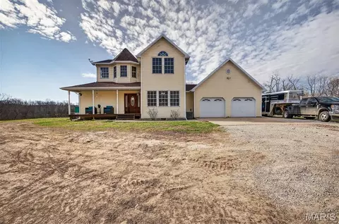 33992 Garrett Rd, Richland, MO 65556