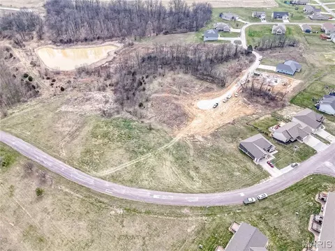 4 Clear Creek Rd, Hannibal, MO 63401