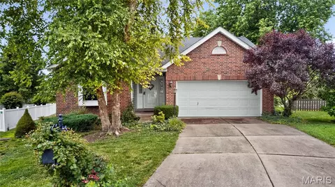 591 Midland Dr, O'fallon, MO 63366
