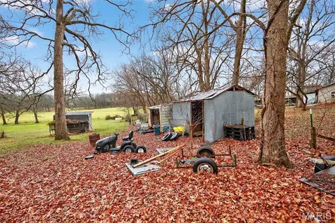 Exterior - 19536 Echo Rd, Phillipsburg, MO 65722 photo 5 of 9