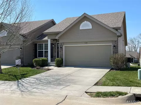 5395 Trailhead Ct, Eureka, MO 63025