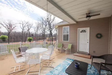 Exterior - 910 Oak Pass Ln, Sullivan, MO 63080 photo 2 of 6