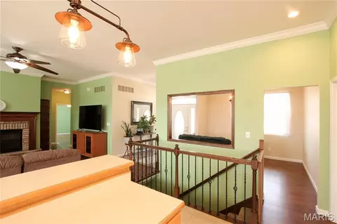 Entry Way - 910 Oak Pass Ln, Sullivan, MO 63080 photo 1 of 3