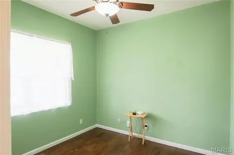 Bedroom - 910 Oak Pass Ln, Sullivan, MO 63080 photo 2 of 4