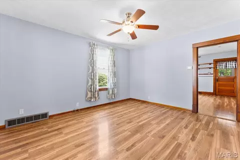 Living - 622 Morrison Ave, Waterloo, IL 62298 photo 3 of 3