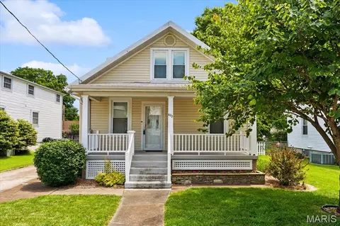 622 Morrison Ave, Waterloo, IL 62298