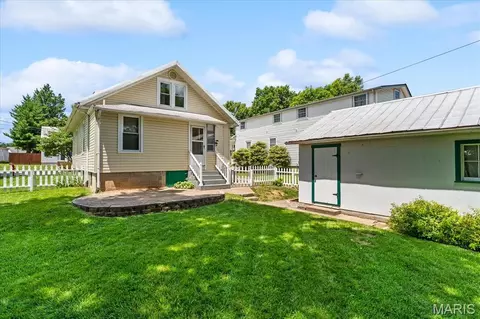 Exterior - 622 Morrison Ave, Waterloo, IL 62298 photo 10 of 10