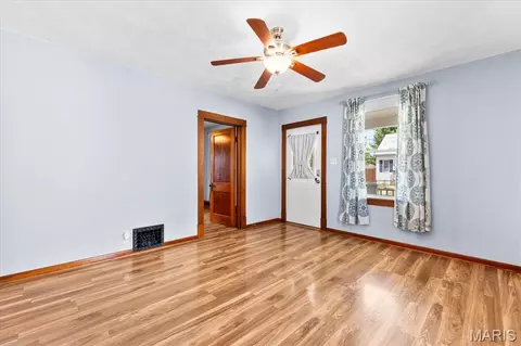 Living - 622 Morrison Ave, Waterloo, IL 62298 photo 1 of 3