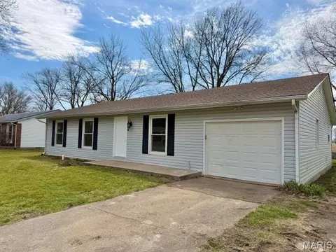 1063 Ravenwood Dr, Montgomery City, MO 63361