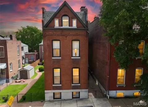 2432 Mcnair Ave, Saint Louis, MO 63104