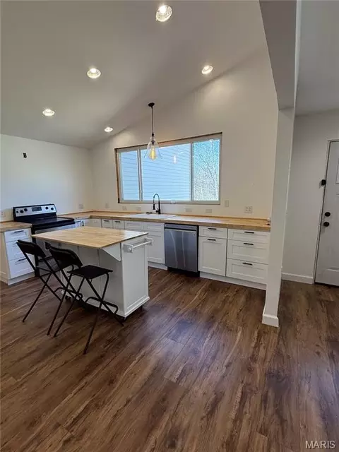 6232 Dry Branch Rd, Saint Clair, MO 63077