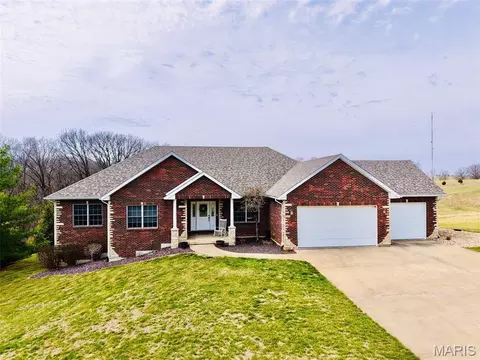 3501 N 72nd, Quincy, IL 62305